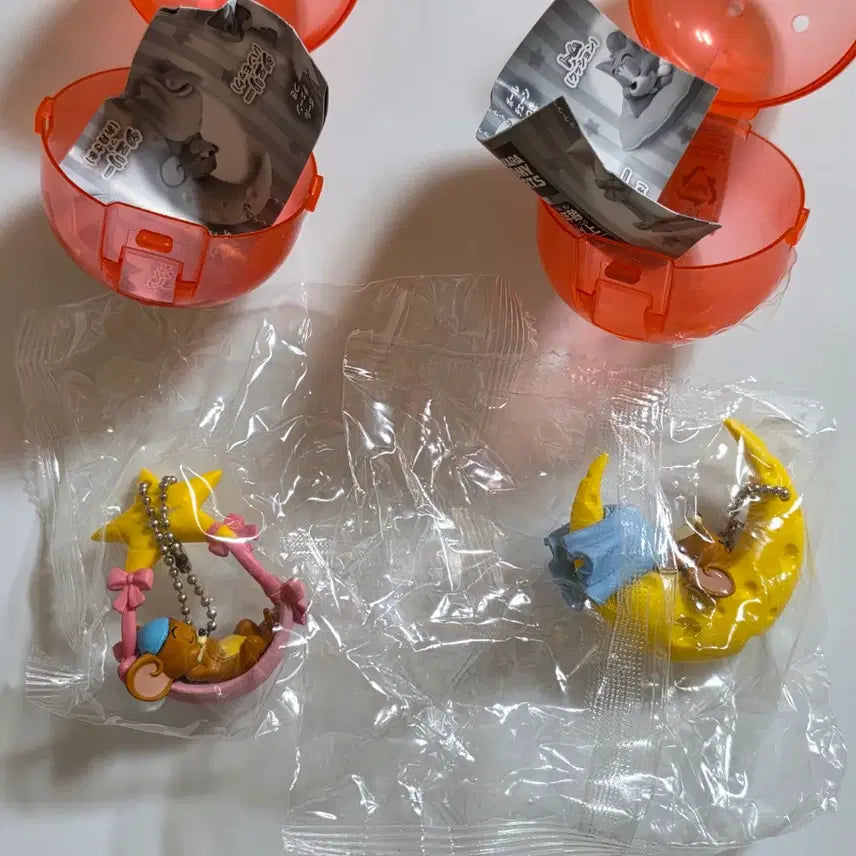 [BUNJANG] Tom and Jerry Sleeping Figures Gacha Sealed Set / [미개봉] 톰과 제리 새근새근 피규어 가챠 키링