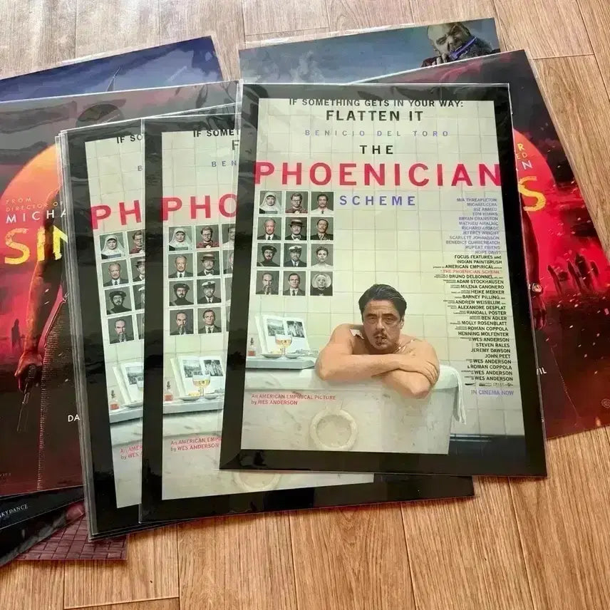 [BUNJANG] Phenician Scheme Artist Badge &amp; Poster Set / 페니키안 스킴 아티스트 뱃지 포스터 웨스앤더슨 영화 애스터로이드시티그부호