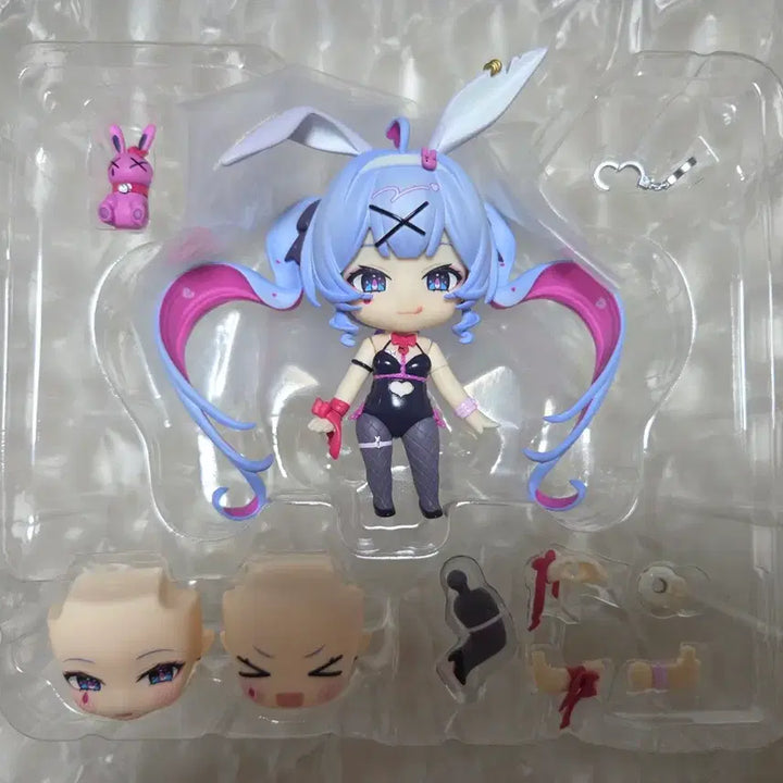 [BUNJANG] Good Smile Company Hatsune Miku Nendoroid 2730 Rabbit Hall Ver. with Exclusive Stand / 특전O) 하츠네 미쿠 넨도로이드 2730 래빗홀