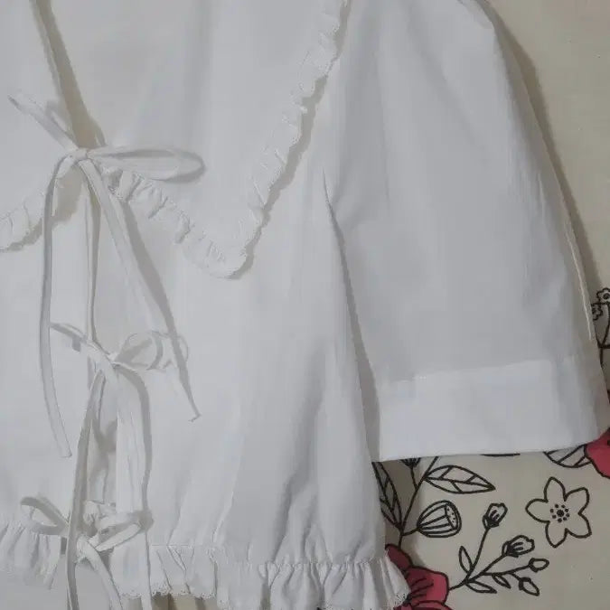 [BUNJANG] Grove Morris Ribbon Blouse / 그로브 모리스 리본 블라우스