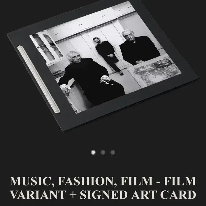 [BUNJANG] Charli XCX Autographed Limited Edition 1000 LP with Music Video Film / 당일출고) Charli xcx 친필싸인 1,000장 한정판 lp + 뮤직비디오 필름