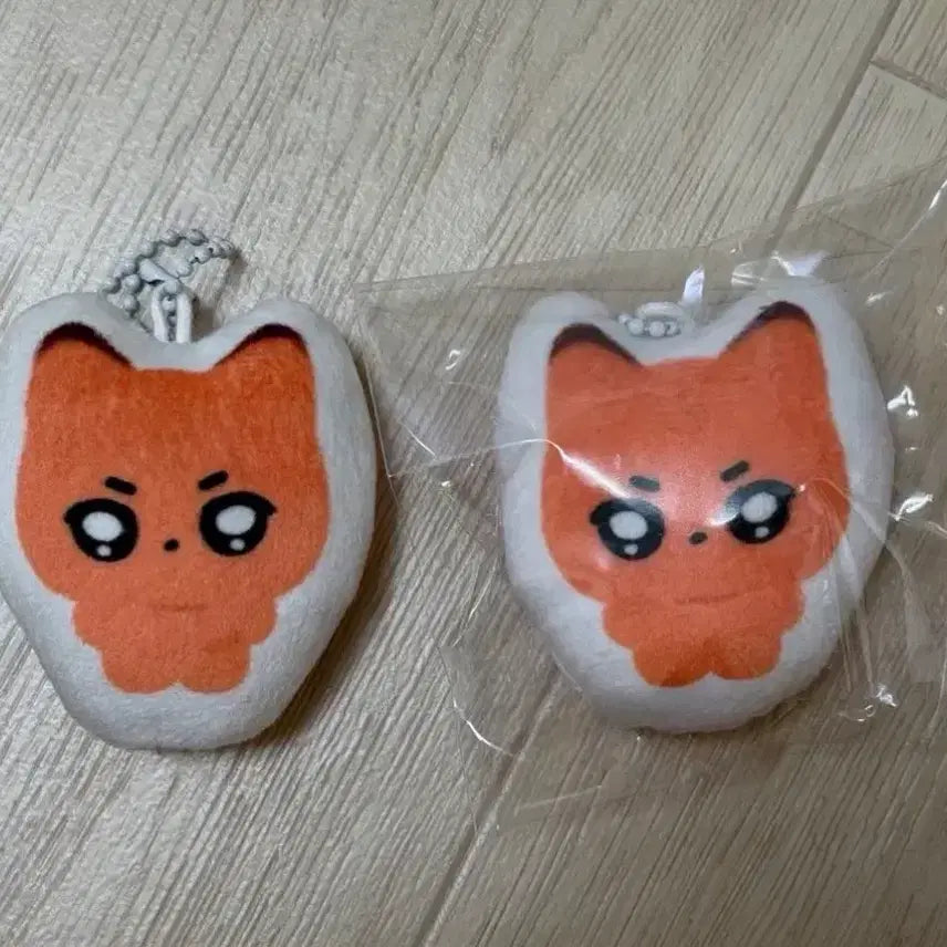 [BUNJANG] Sun Hongwei Signed Fox Keychain Bundle / (일택비 포함) 모다세이 쑨헝위 헝위 여우 키링 친필싸인 포함