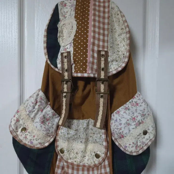 [BUNJANG] Japanese Vintage Polka Dot Lace Backpack / 일본빈티지 도트 레이스 백팩 패치 모리걸 도트 하구미 쓰리포켓 모리 가방