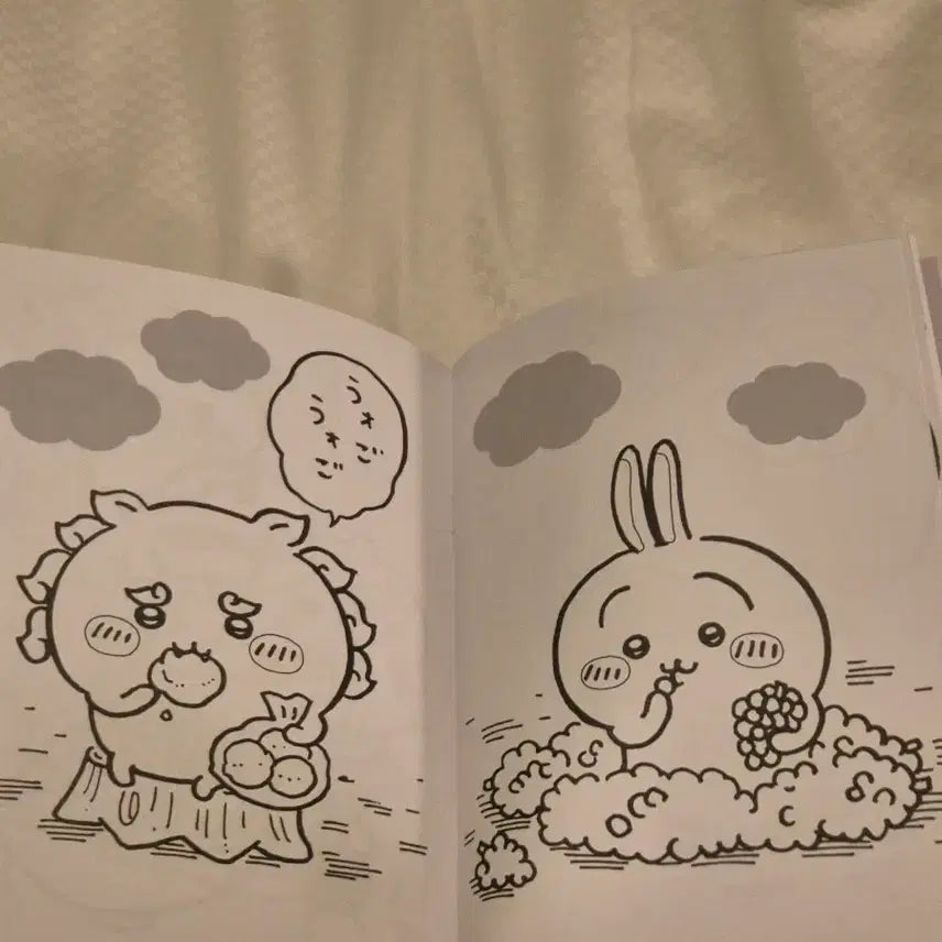 [BUNJANG] Chiikawa Coloring Book / 치이카와 색칠공부 공책 그림 귀여움 누리에