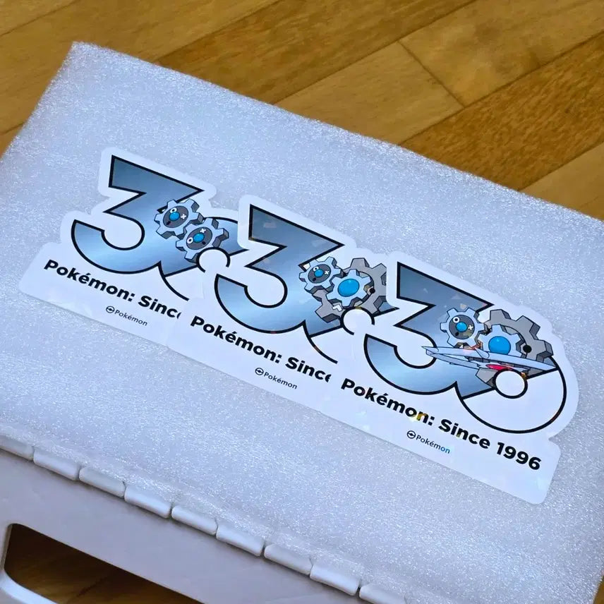 [BUNJANG] Pokemon 30th Anniversary Logo Sticker / 포켓몬 30주년 로고 스티커 기어르 기기어르 기기기어르