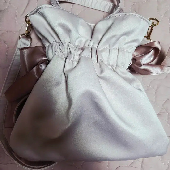 [BUNJANG] Maison de FLEUR x Sanrio Marron Cream Bag / (급처)메종드플뢰르 산리오 마론크림 가방