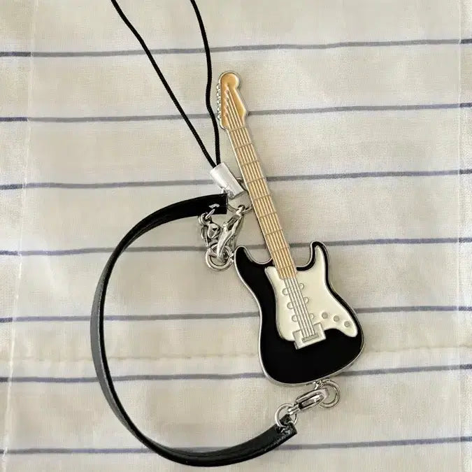 [BUNJANG] DAY6 Sungjin Mini Guitar Strap / (원가이하)데이식스 성진 방이 30 미니 기타 스트랩