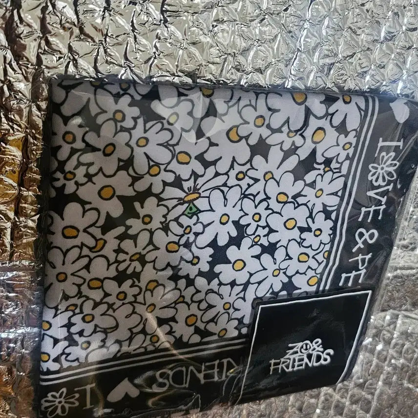 [BUNJANG] ZO&amp;FRIEND Joa Scarf / ZO&amp;FRIEND 조앤프렌즈 조아 스카프 최저가 팝니다!