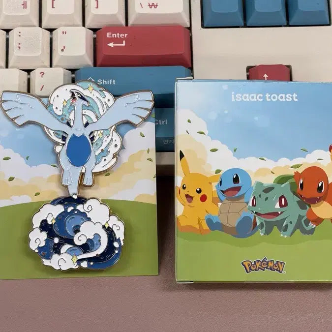 [BUNJANG] Isaac Toast x Pokémon Badge - Lugia / 이삭 포켓몬 배지 루기아 무배