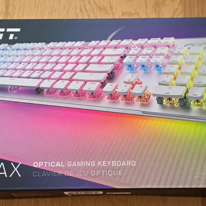 [BUNJANG] ROCCAT Vulcan II Max Gaming Keyboard White / 로켓 Vulcan II Max 게이밍 키보드 화이트