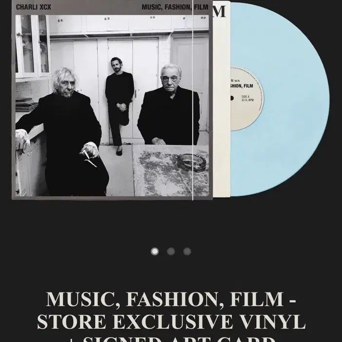 [BUNJANG] Charli XCX Autographed LP (Blue Vinyl, Official Store Exclusive Limited Edition) / Charli xcx 친필싸인 lp 공홈 독점 한정판
