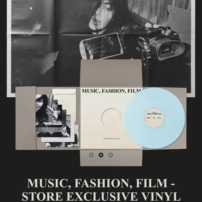 [BUNJANG] Charli XCX Autographed LP (Blue Vinyl, Official Store Exclusive Limited Edition) / Charli xcx 친필싸인 lp 공홈 독점 한정판