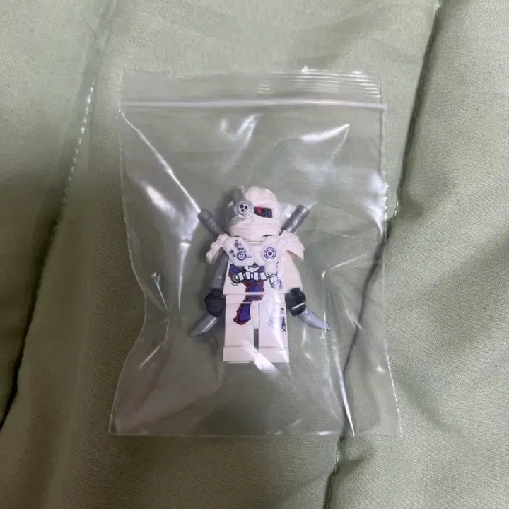 [BUNJANG] LEGO Ninjago 5004938 White Crystal / 레고 닌자고 5004938 화이트크립터 팝니다