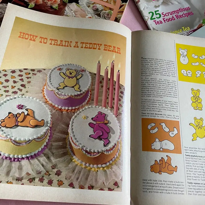 [BUNJANG] 1970s Vintage Cake Baking Book / 1970s/빈티지무드 케이크 사진이 유니크한 빈티지케이크북(rare)