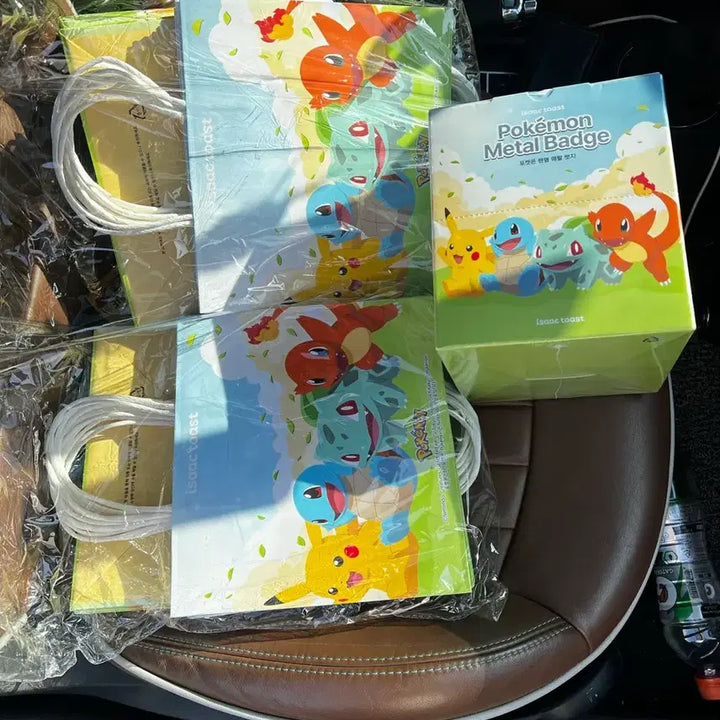[BUNJANG] Isaac Toast Box (Sealed) / 이삭토스트 X 포켓몬 뱃지 박스 (미개봉) 판매합니다