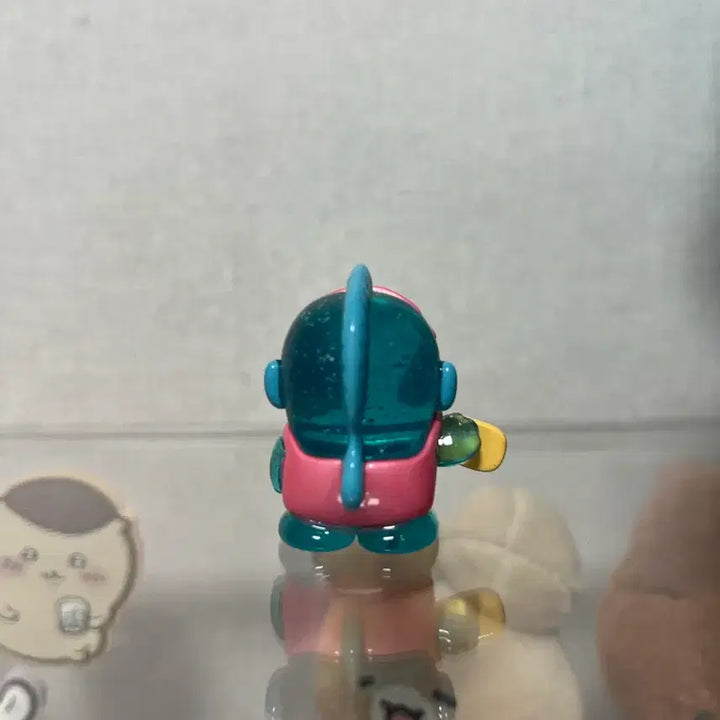 [BUNJANG] Sanrio Hangyodon Supermarket Clerk Glitter Figure / 아트박스 - 산리오 한교동 슈퍼마켓 멤버데이 점원 글리터 판매