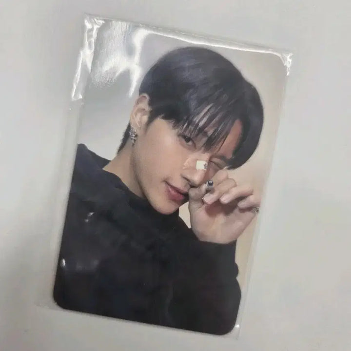 [BUNJANG] TREASURE Anitiz 100,000 KRW Lucky Draw Jeongwoo Photocard / 애니티즈 트레저 10만원 특전 우영 포카