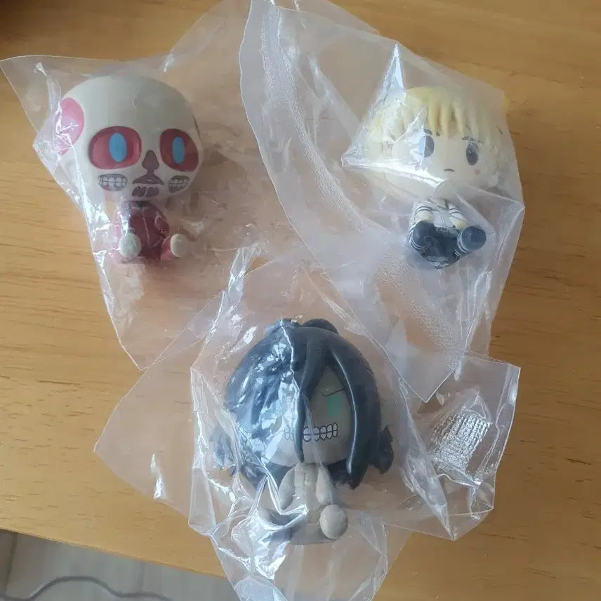 [BUNJANG] Ichiban Kuji Attack on Titan Chokonokko Eren Titan Armin Bundle Set / 제일복권 진격의 거인 초코노코 초대형거인 에렌거인 아르민 일괄