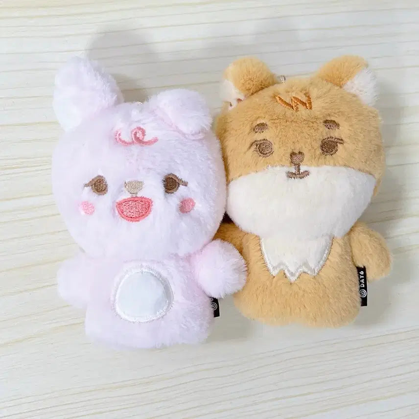 [BUNJANG] DAY6 Denimals Petitmals Finger Dolls Bundle Set / 일괄) 데이식스 데니멀즈 쁘띠멀즈 핑거 인형 케 필 일괄