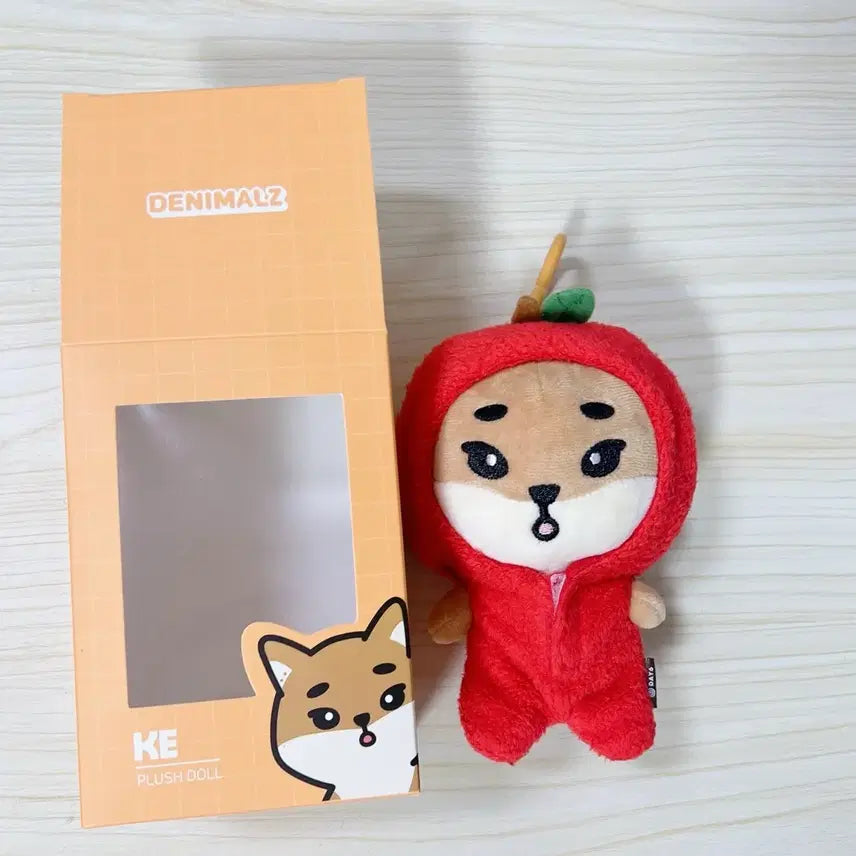 [BUNJANG] DAY6 DANEEMULS 22cm Fruit Apple Clothes Bundle Set / 일괄) 데이식스 데니멀즈 22케 과일옷 사과옷 일괄