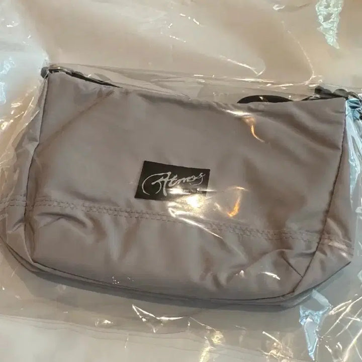 [BUNJANG] SHINee Atmos Bag Sealed / 샤이니 애트모스 가방 미개봉 원가이하 양도