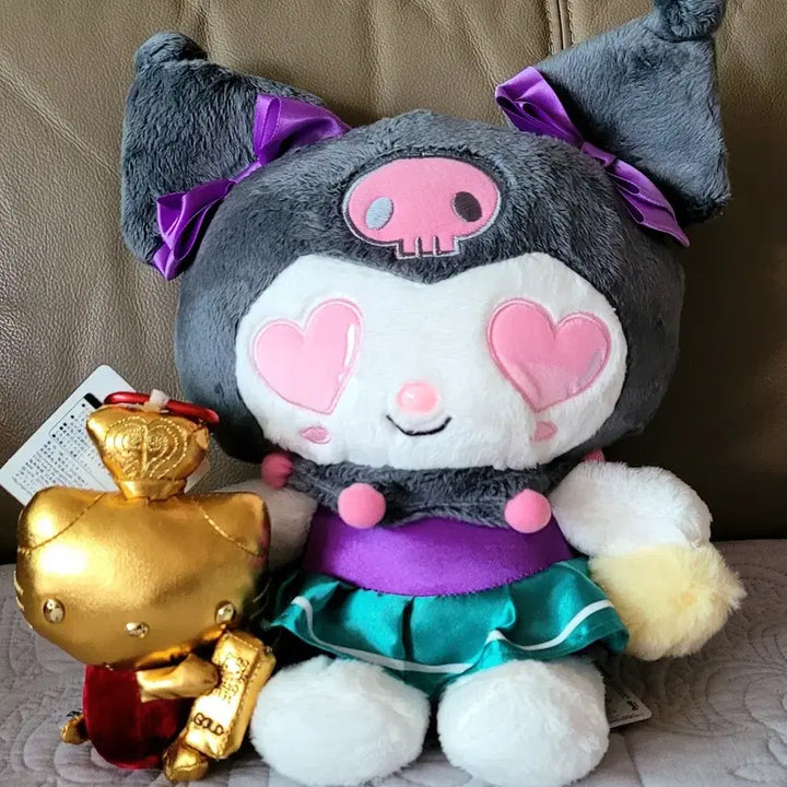 [BUNJANG] Sanrio Kuromi 20th Anniversary Plush + Hello Kitty Gold Keyring (New) / 산리오 정품 쿠로미 20주년 인형+헬로키티 골드 키링(새상품)