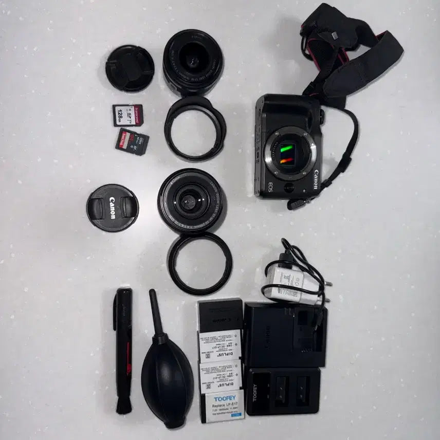 [BUNJANG] Canon EOS M6 Mirrorless Camera with 55-200mm Lens Kit / 캐논 EOS M6 미러리스 카메라 + 55-200mm 렌즈
