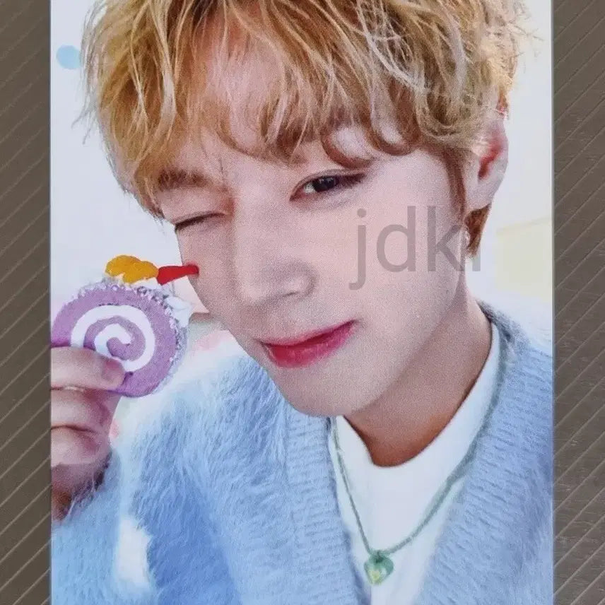 [BUNJANG] Park Jihoon Birthday Cafe Photocard / 박지훈 생일 카페 포카 양도 판매 생카 포토카드