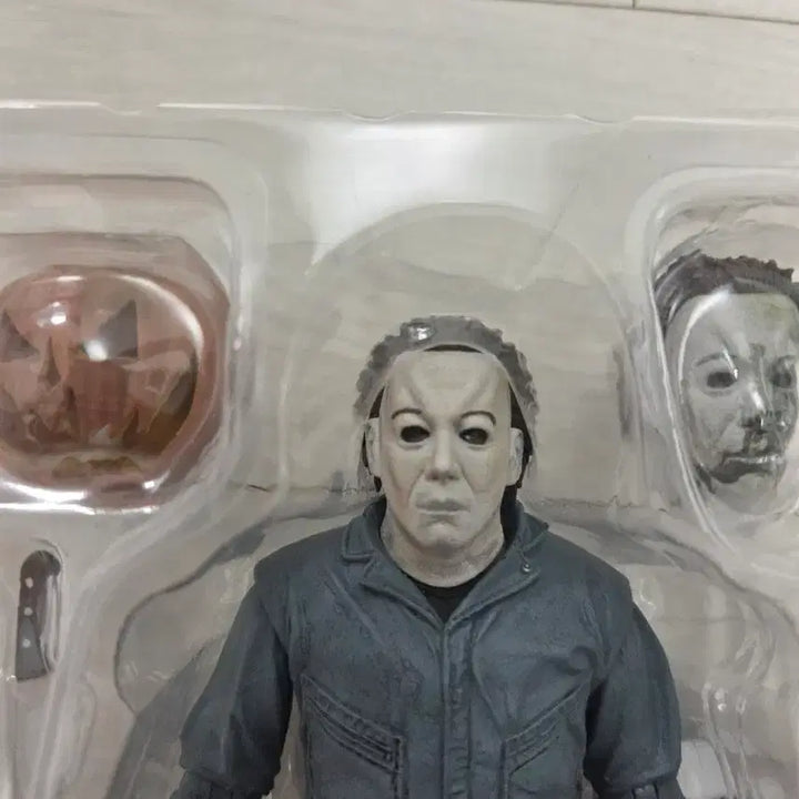 [BUNJANG] NECA Halloween 6 Michael Myers Action Figure / 네카 할로윈6 마이클 마이어스