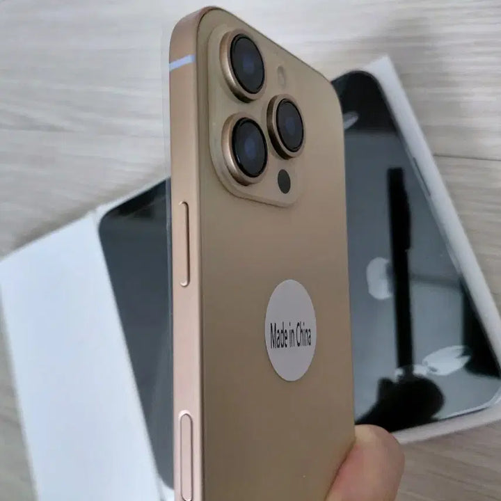 [BUNJANG] iPhone 16 Pro Max Mockup Dummy Phone Display Model / 아이폰16 프로맥스 학교제출용 목업 목각폰 가짜폰 모형폰 목업폰 전시용