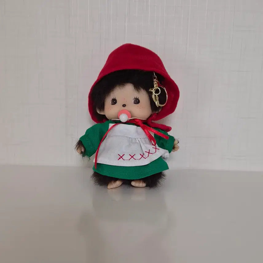 [BUNJANG] Monchhichi Red Riding Hood Charm Doll Figure / 빨간망토 몬치치 키링 인형 피규어
