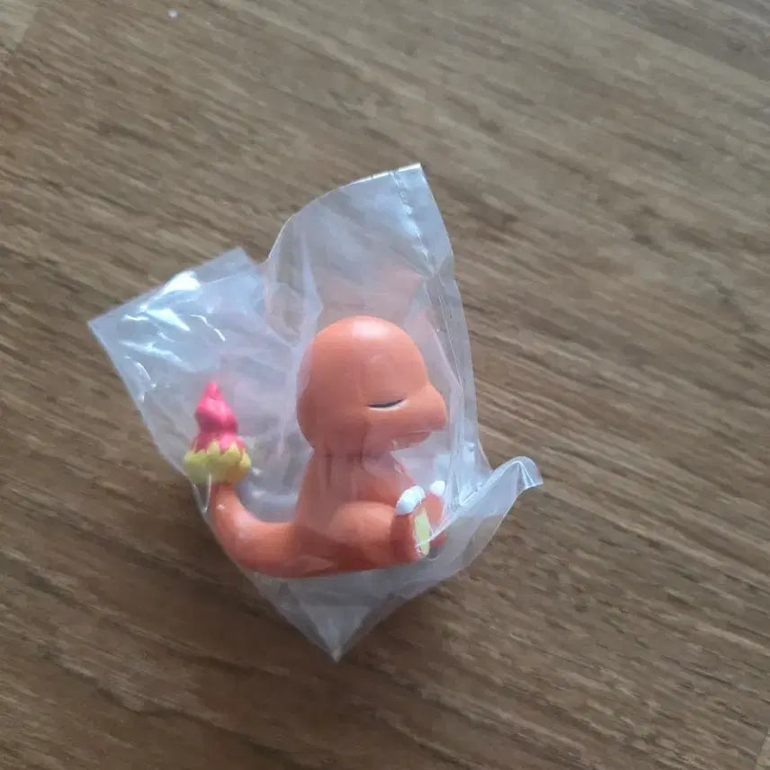 [BUNJANG] Pokemon Charizard Shoulder Figure / 포켓몬스터 파이리 어깨쿵 피규어
