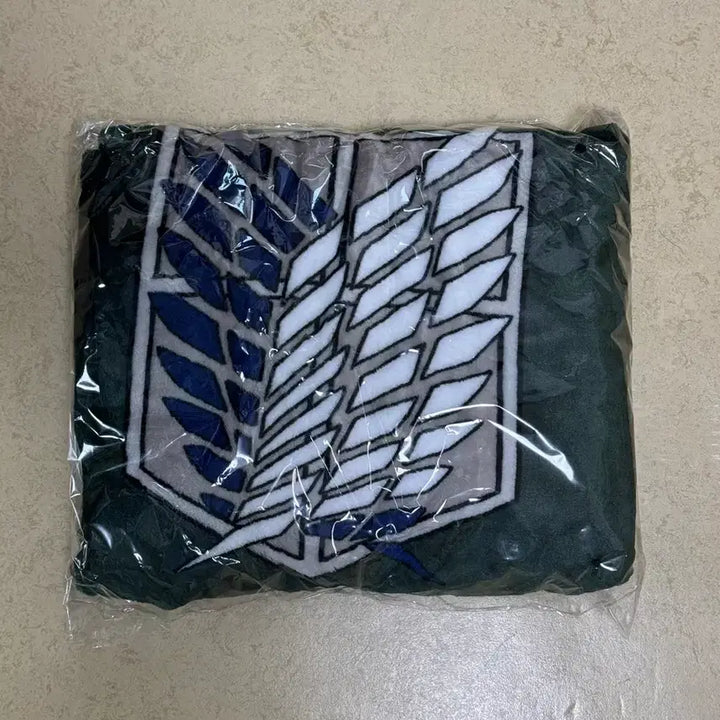 [BUNJANG] Frank Burger Attack on Titan Survey Corps Cloak Blanket / 프랭크버거 진격의 거인 조사병단 망토 담요