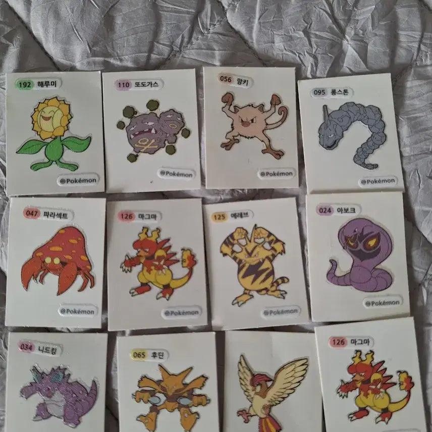 [BUNJANG] Pokemon Bread Stickers 12-Piece Set / 포켓몬스터 띠부띠부씰 12종세트