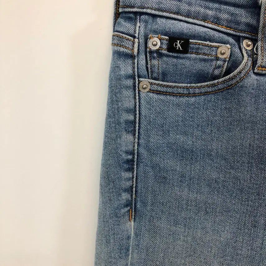 [BUNJANG] Calvin Klein White Leather Patch Cut-off Denim Jeans W27 / ck 캘빈클라인 화이트레더패치 컷팅 데님진 25-26 인치