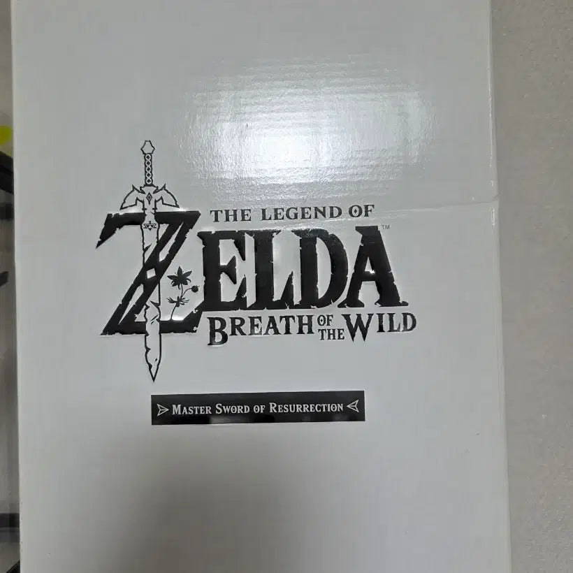 [BUNJANG] The Legend of Zelda: Breath of the Wild Limited Edition Master Sword Figure / 젤다의 전설 야생의 숨결 미한정 마스터소드 피규어