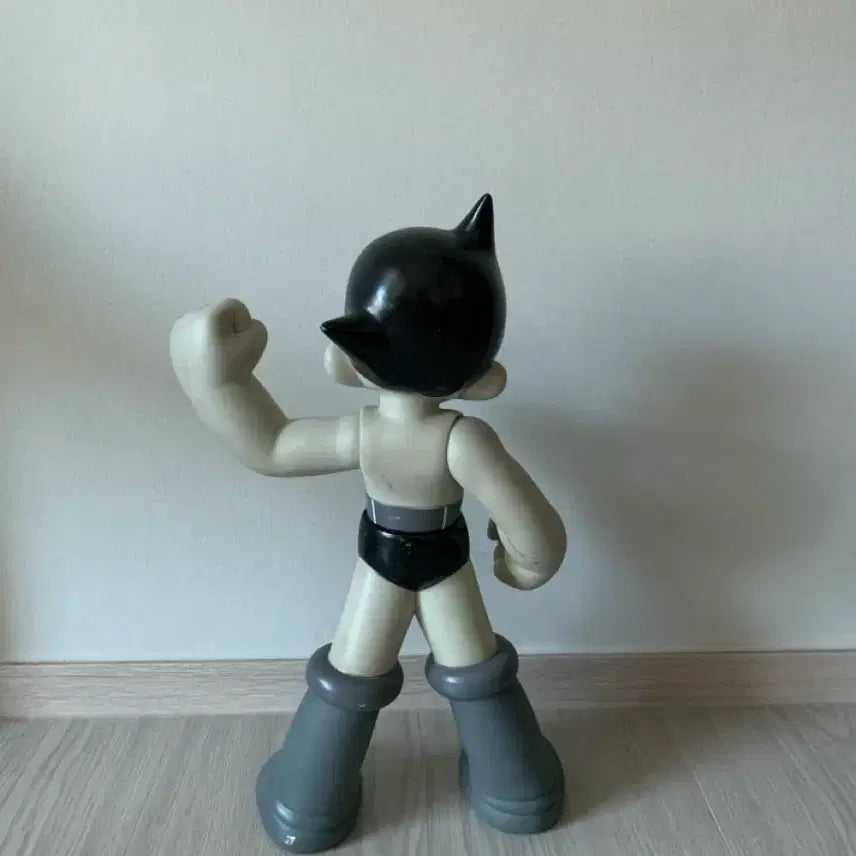 [BUNJANG] Astro Boy Black and White Figure / 아톰 흑백피규어