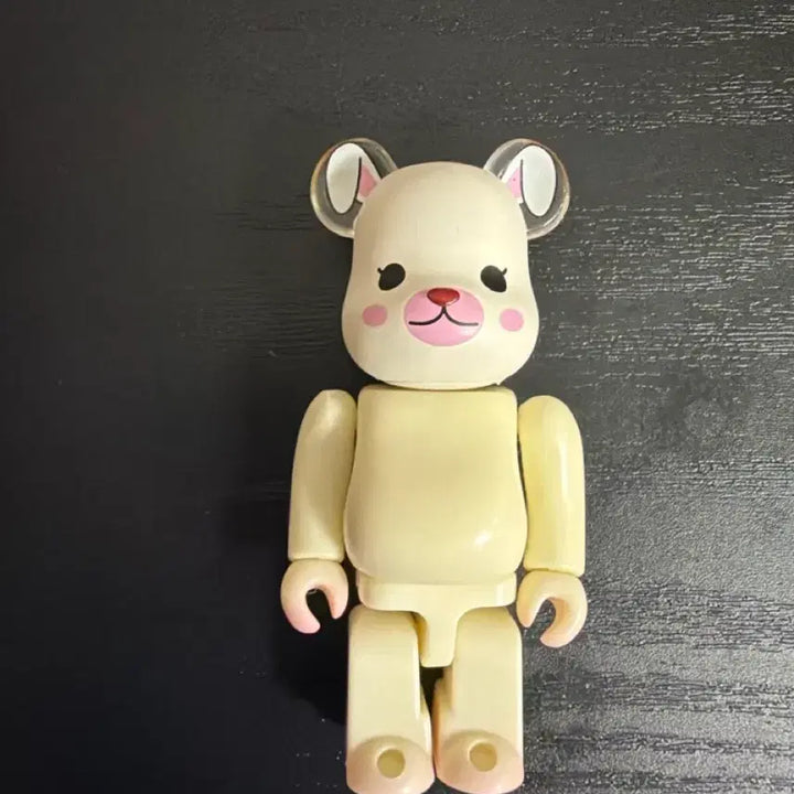 [BUNJANG] Bearbrick Year of the Rabbit Figure / 토끼해 베어브릭 입니다