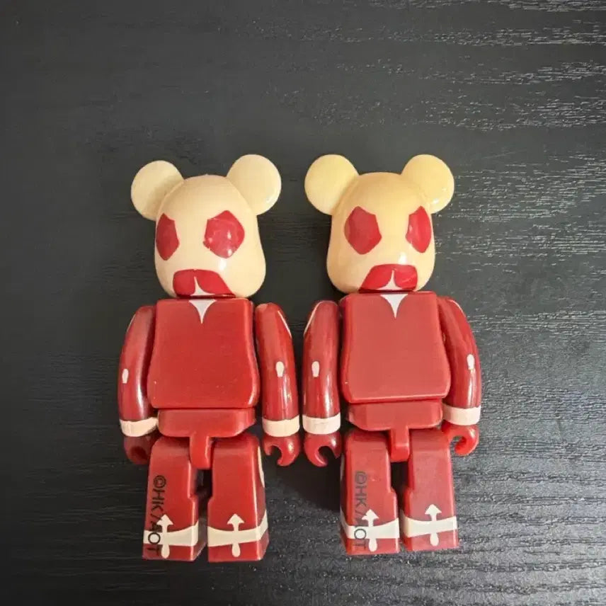 [BUNJANG] Bearbrick Attack on Titan Set (2 Types) / 베어브릭 진격의 거인 2종 일괄(카드x)