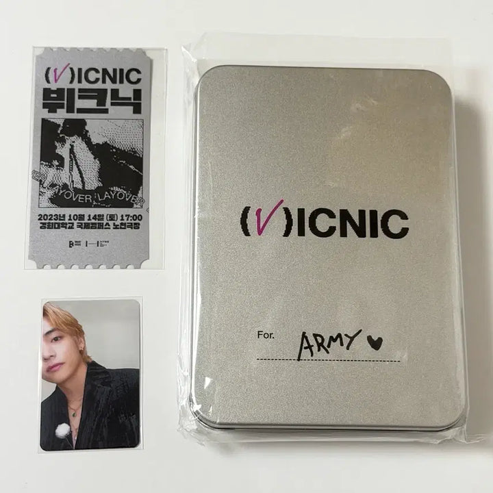 [BUNJANG] BTS V Layover Vicnic Photocard Set / BTS V layover 방탄 뷔 태형 뷔크닉 레이오버 포카