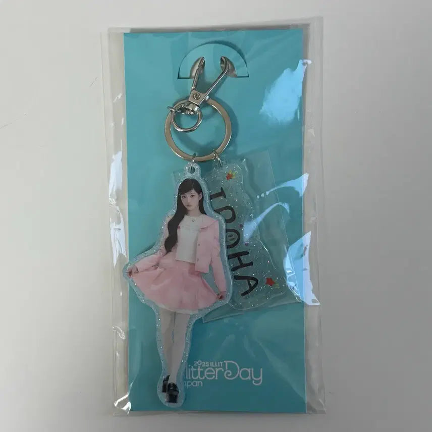 [BUNJANG] ILLIT IROHA Glitter Day Keyring Acrylic Japan POB / 아일릿 이로하 글리터데이 키링 아크릴 일본 재팬 양도 포카