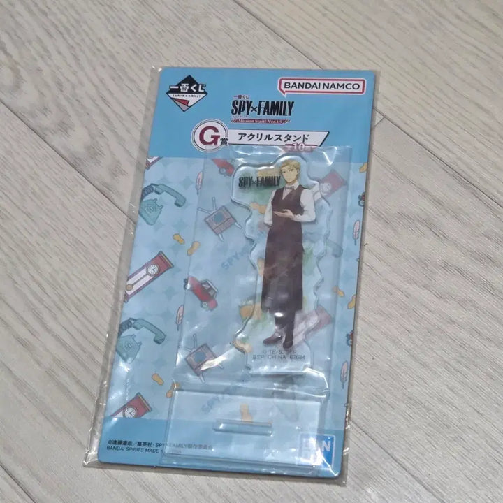 [BUNJANG] SPY x FAMILY Lloyd Forger Kuji G Prize Acrylic Stand (Sealed) / (미개봉)쿠지 G상 SPY FAMILY 로이드 포저 아크릴 스탠드