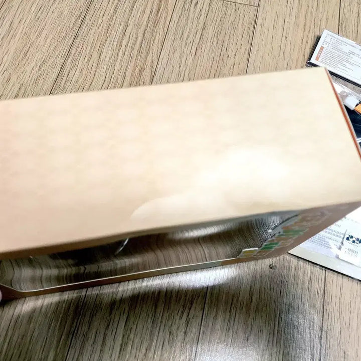[SOLD OUT] 일괄 하우주 키링 열쇠고리 냥집사 뱃지 브로치 러브앤딥스페이스 럽딥 판매