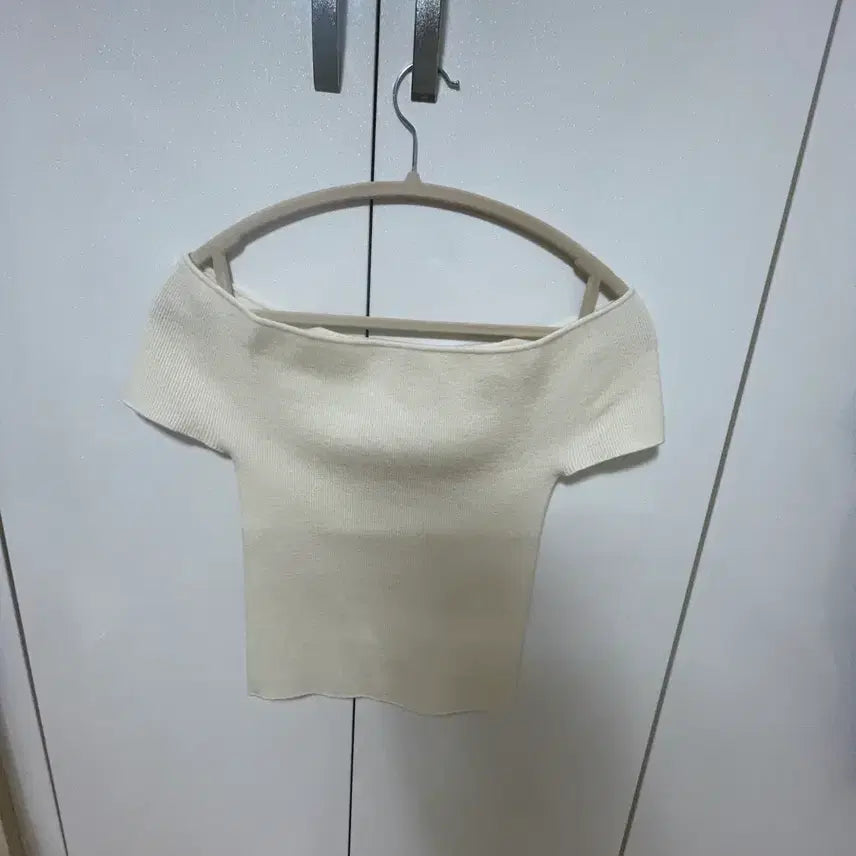 [BUNJANG] Ounce Ivory Off-Shoulder Top / 온스 ounce 아이보리오프숄더