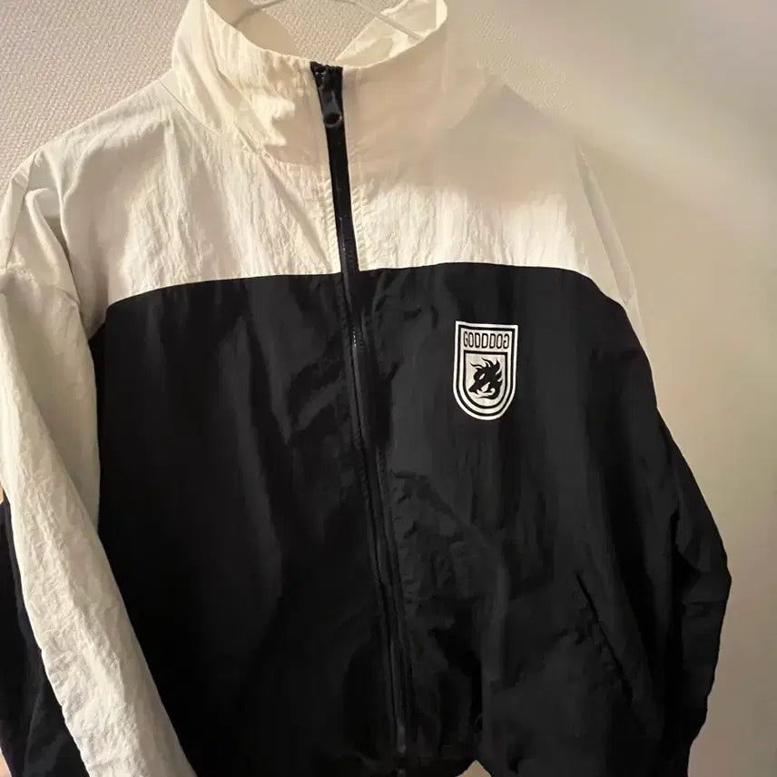 [BUNJANG] Godok Windbreaker Jersey Jacket / 외모지상주의 외지주 갓독 바람막이 져지 자켓