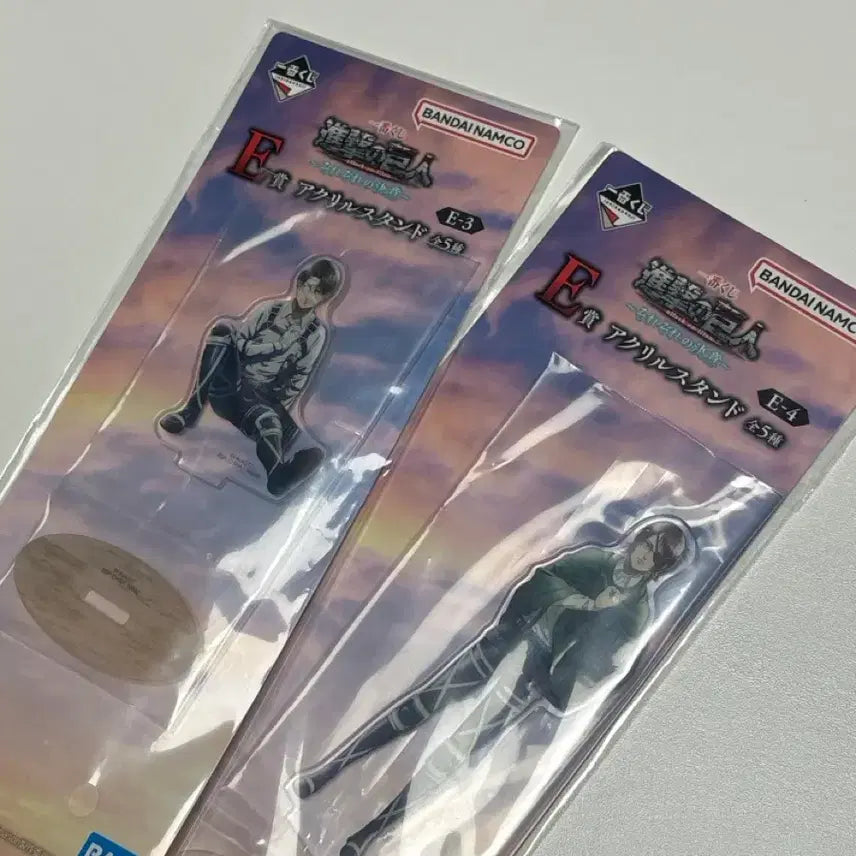 [BUNJANG] Attack on Titan Ku-ji Acrylic Stand / 진격의 거인 쿠지 아크릴스탠드