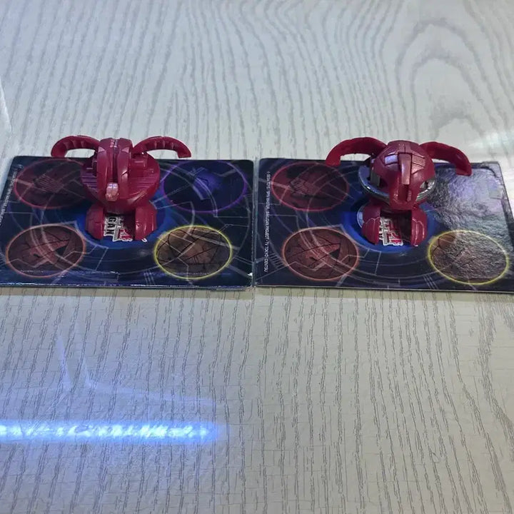 [BUNJANG] Bakugan Nova Meteor Dragonoid &amp; 1 Other Figure, 9 Cards / [고전 정품] 바쿠간 노바 메테오 드래고노이드 외 1종 및 카드 9종