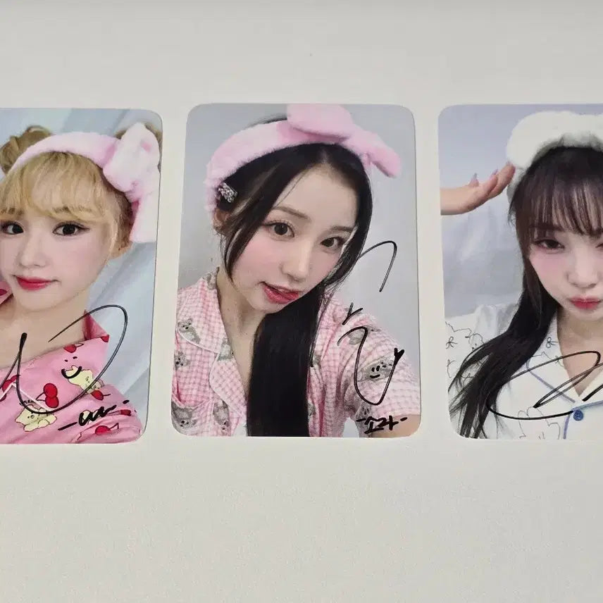 [BUNJANG] We: The 1st. Photocard Set (Nana, Sora, Minseo) - Signed / !!급전!!우아 나나 소라 민서 싸인 포토카드