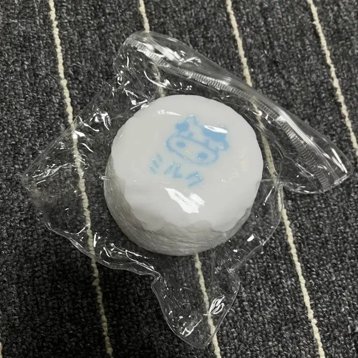 [BUNJANG] Unsealed New Milk Pudding Squishy Toy / 미개봉 새상품 우유푸딩말랑이 수제말랑이 말랑이