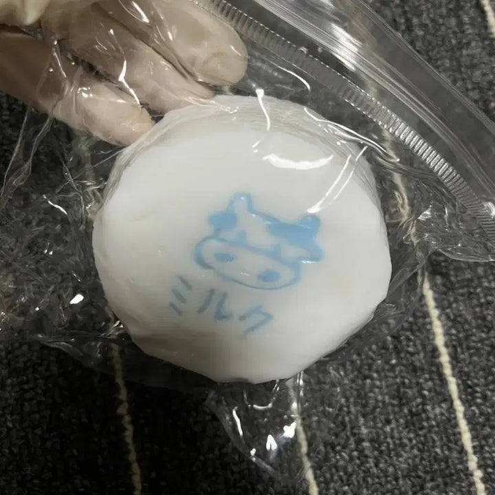 [BUNJANG] Unsealed New Milk Pudding Squishy Toy / 미개봉 새상품 우유푸딩말랑이 수제말랑이 말랑이